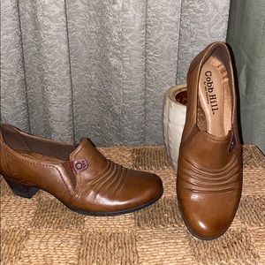 Cobb Hill New Balance Leather Slip On Bootie